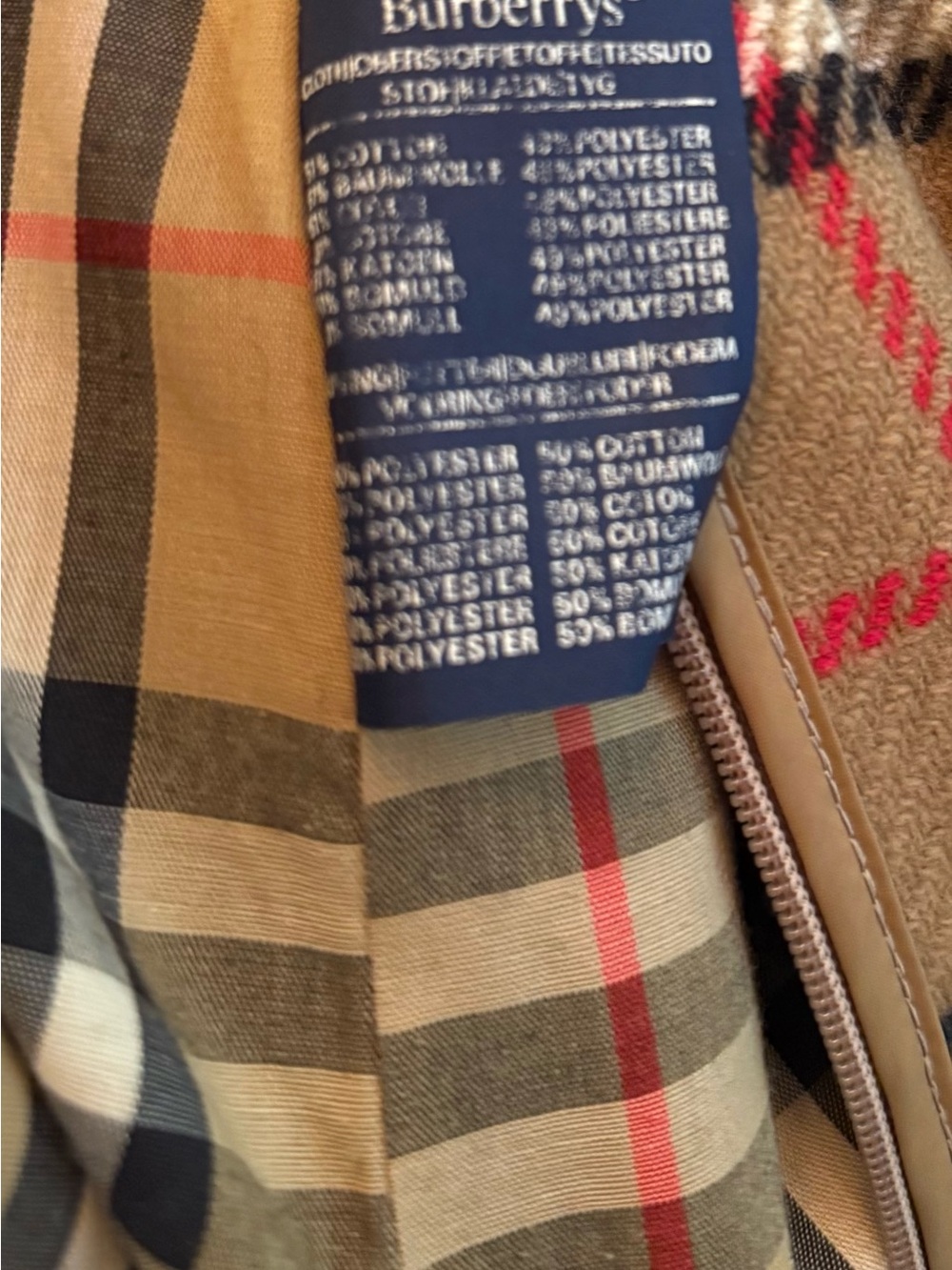 Vintage Burberrys’ Men’s Coat with Removable Zip-In Wool Liner | Classic British - Picture 6 of 7